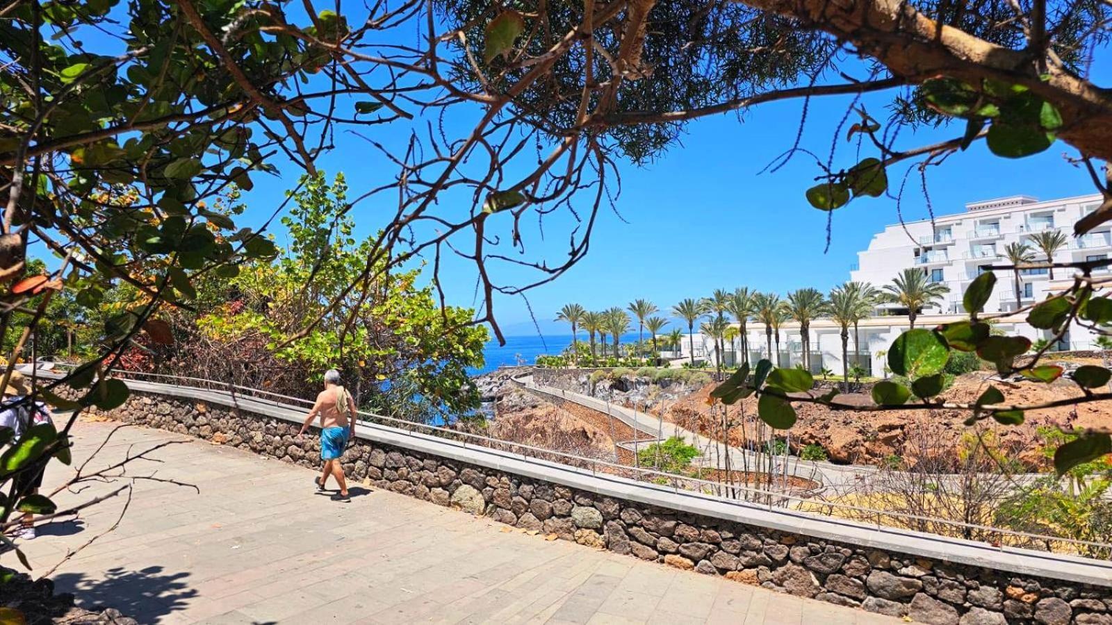 Blue Bay Paradise - Beach Front Apartment With Sea View Playa Paraiso  Exterior photo